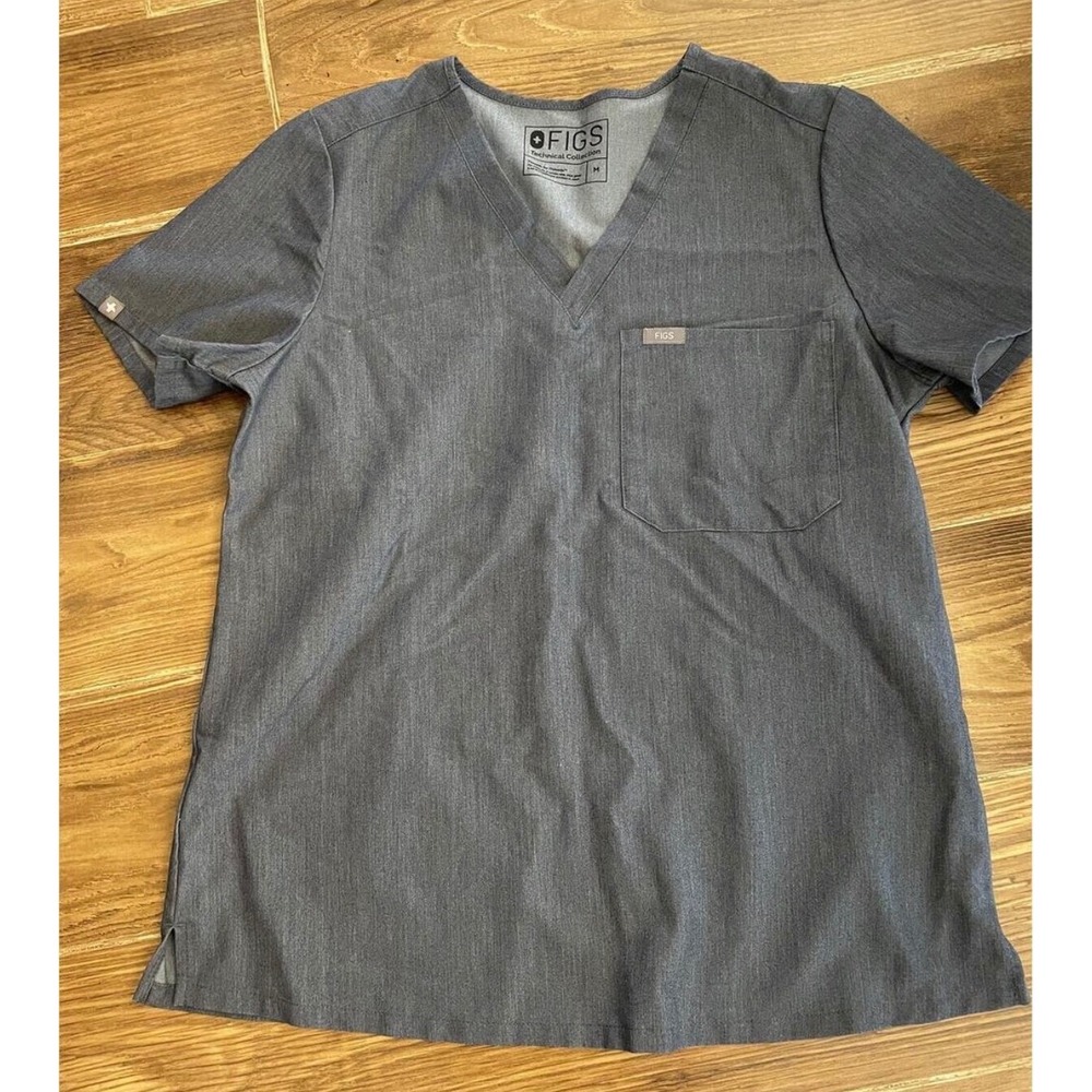 Figs Technical Collection Scrub Top Womens Medium Heather Denim Short Sleeve